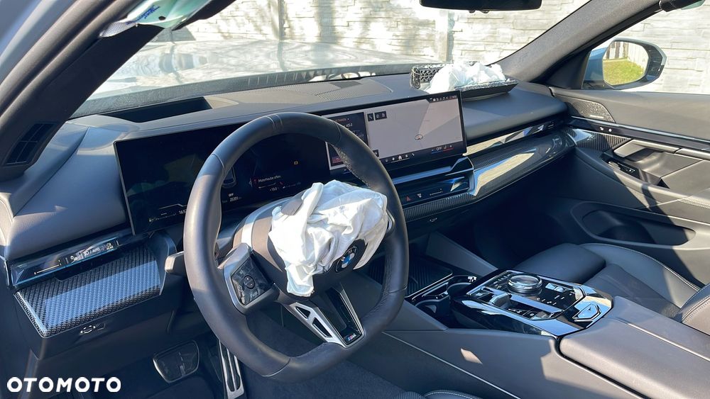 BMW Seria 5 520i M Sport Edition - 14