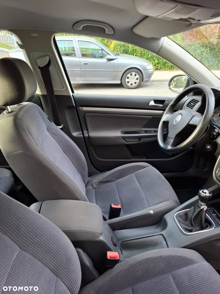 Volkswagen Jetta 1.6 FSI Comfortline - 8