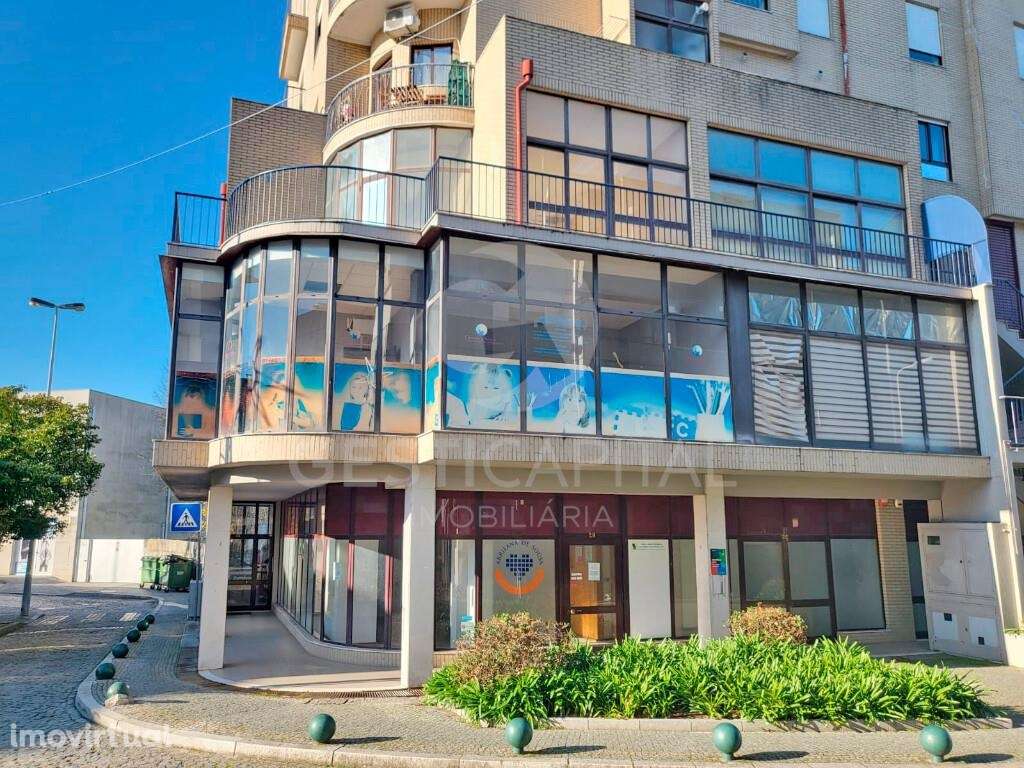 Loja para Arrendamento no Centro da Cidade do Marco - Grande imagem: 2/5