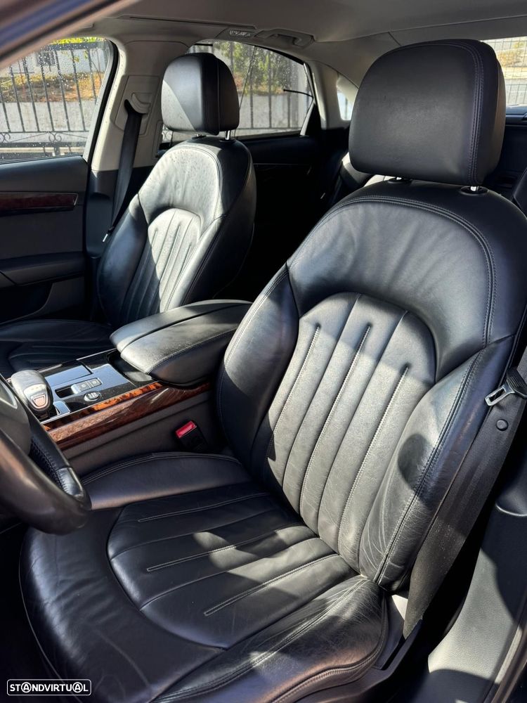 Audi A8 - 6