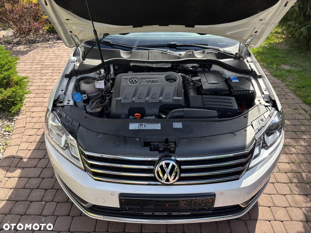 Volkswagen Passat Variant 2.0 TDI DPF Sportline - 23