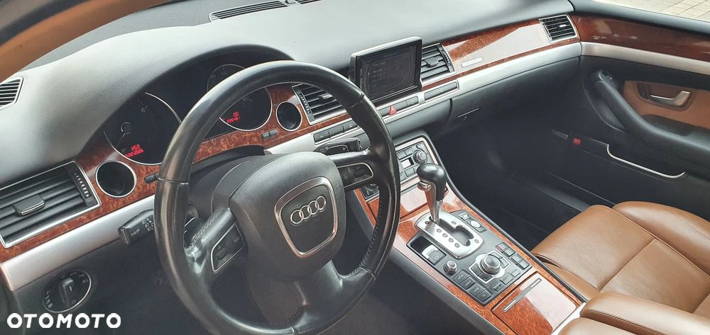 Audi A8 - 16