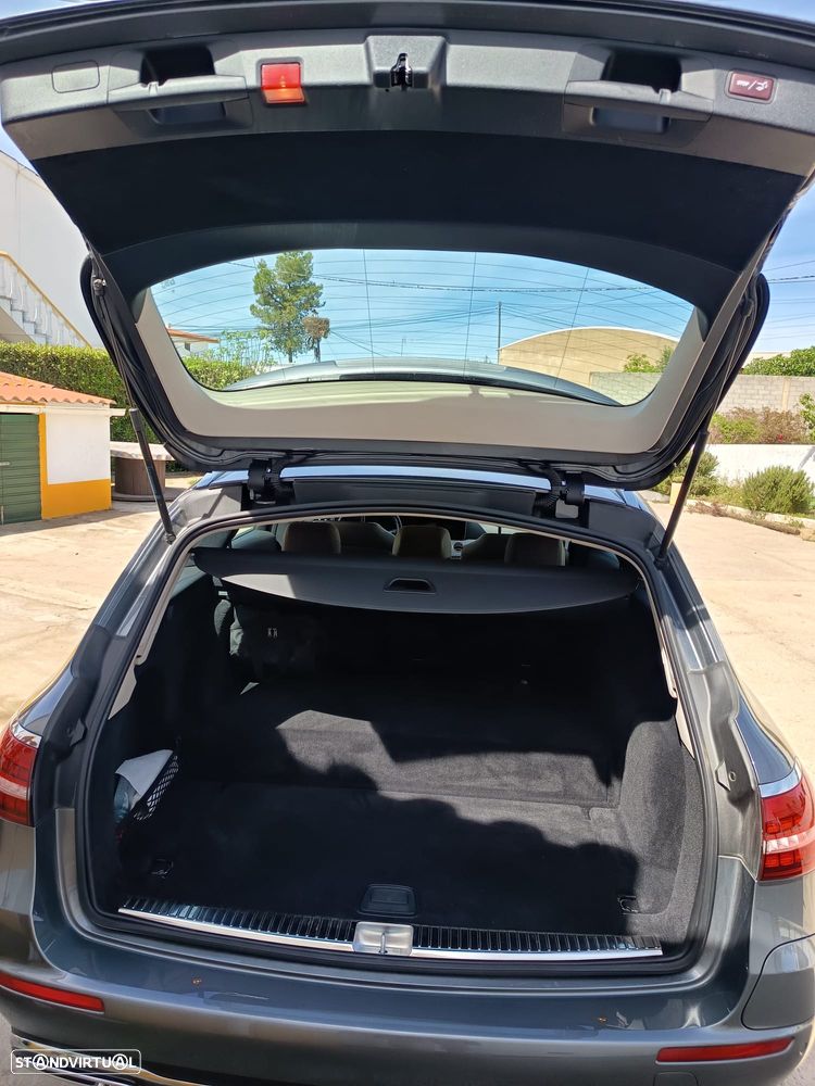 Mercedes-Benz E 300 - 10