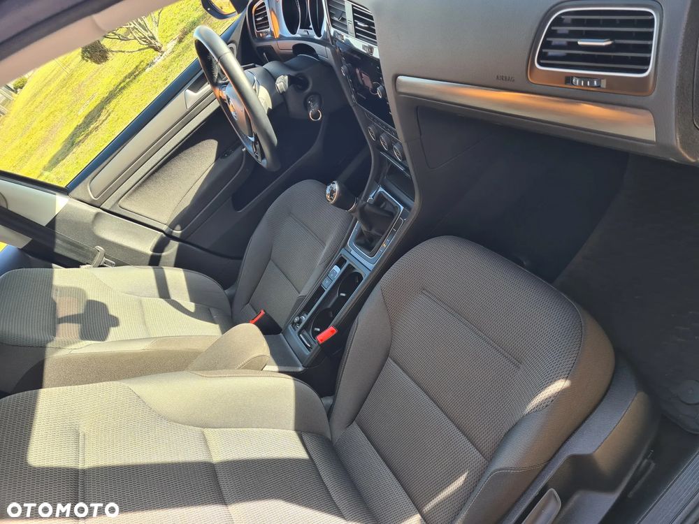 Volkswagen Golf 1.5 TSI BlueMotion ACT Highline - 24