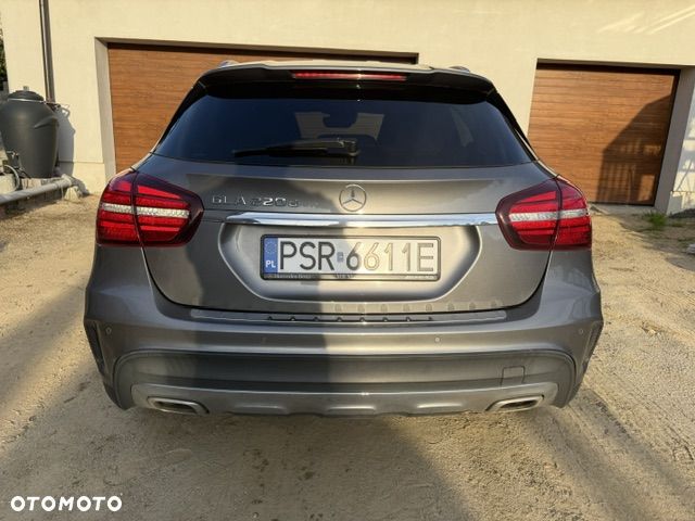 Mercedes-Benz GLA 220 d AMG Line - 10