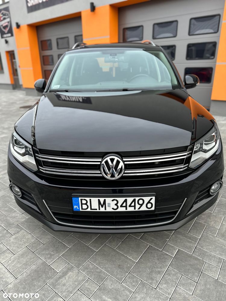 Volkswagen Tiguan - 1