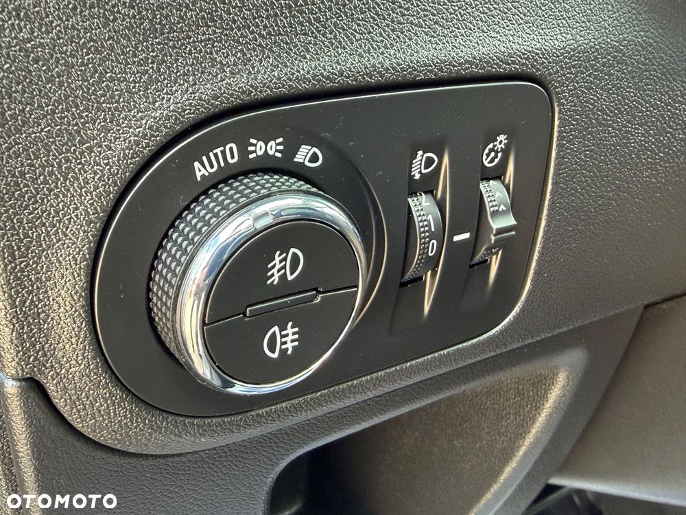 Opel Crossland X - 22