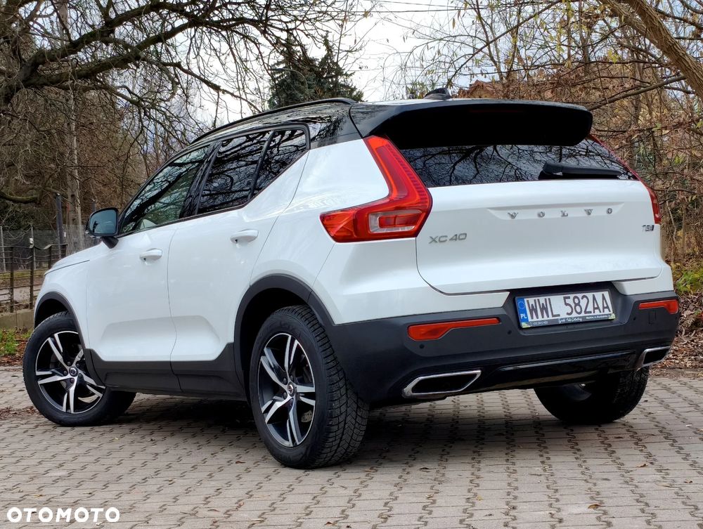 Volvo XC 40 T5 AWD Geartronic R-Design - 38