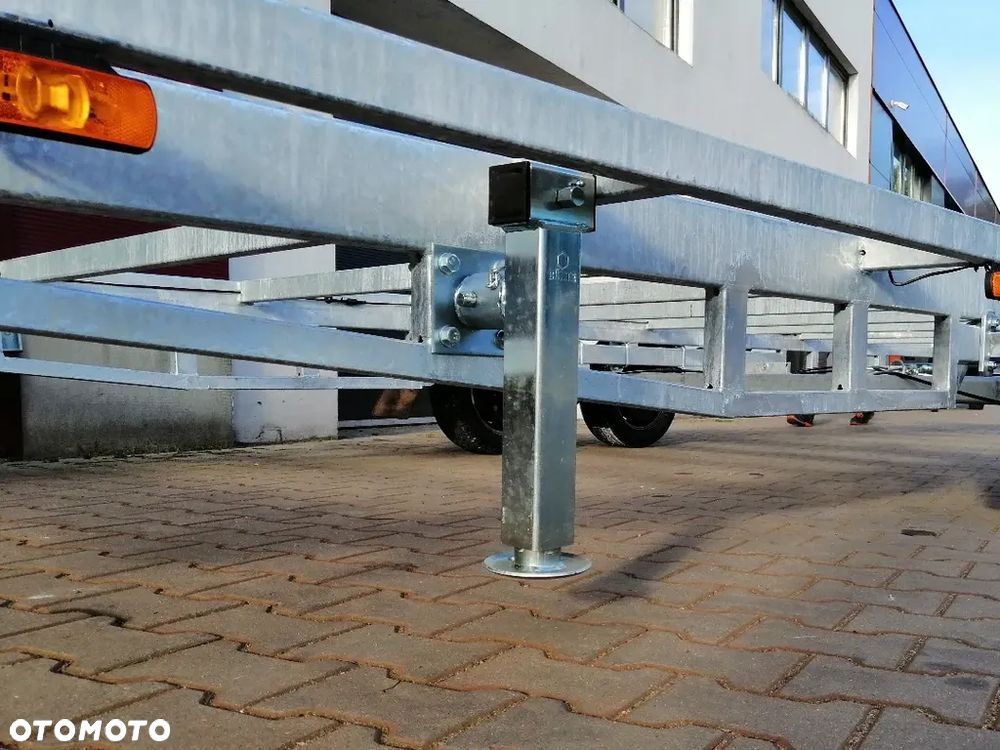 Besttrailers Przyczepa TINY HOUSE (Domki mobilne) 7,2x2,45 m DMC 3500 kg, 2 osie, 13", 4 podpory - 5