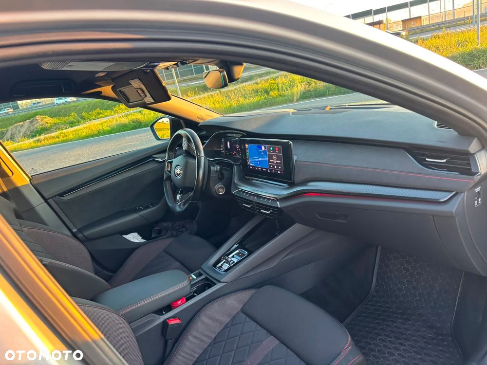 Skoda Octavia 2.0 TDI RS DSG - 19