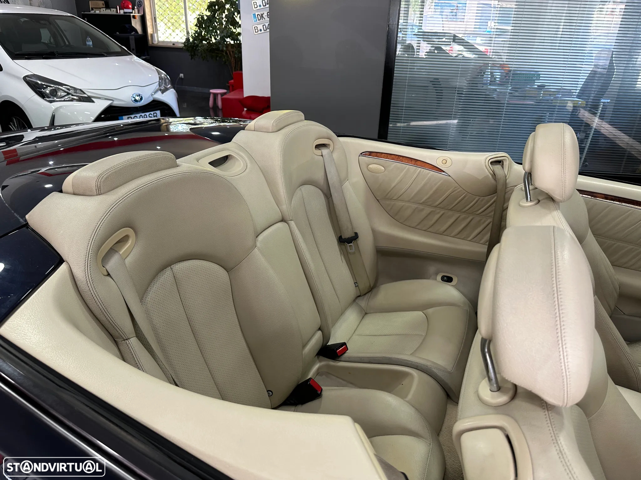Mercedes-Benz CLK 200 K Elegance - 13