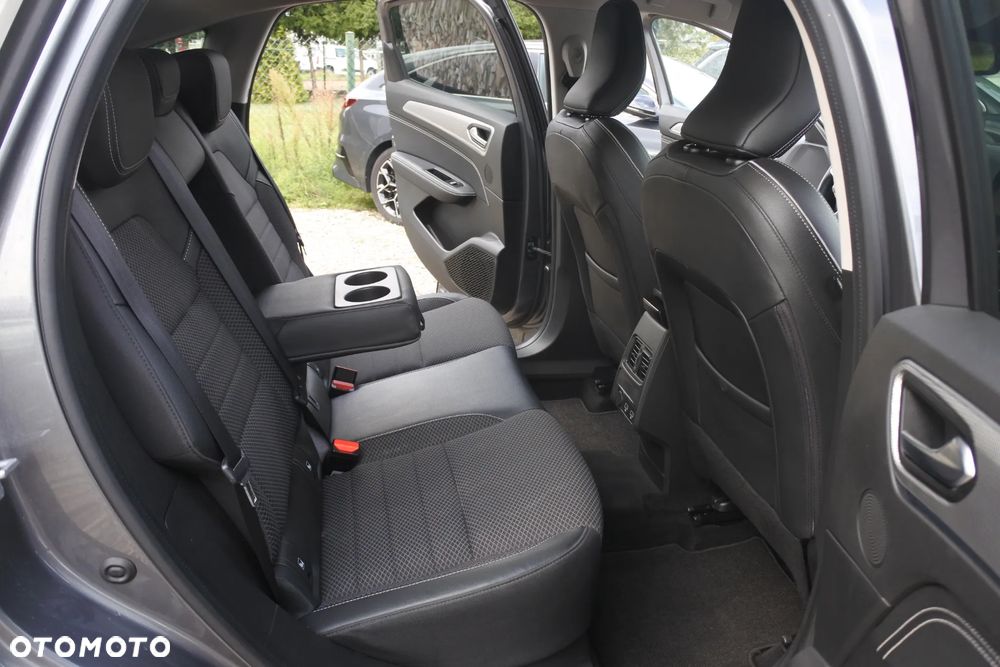 Renault Arkana E-TECH Full 145 Techno - 9