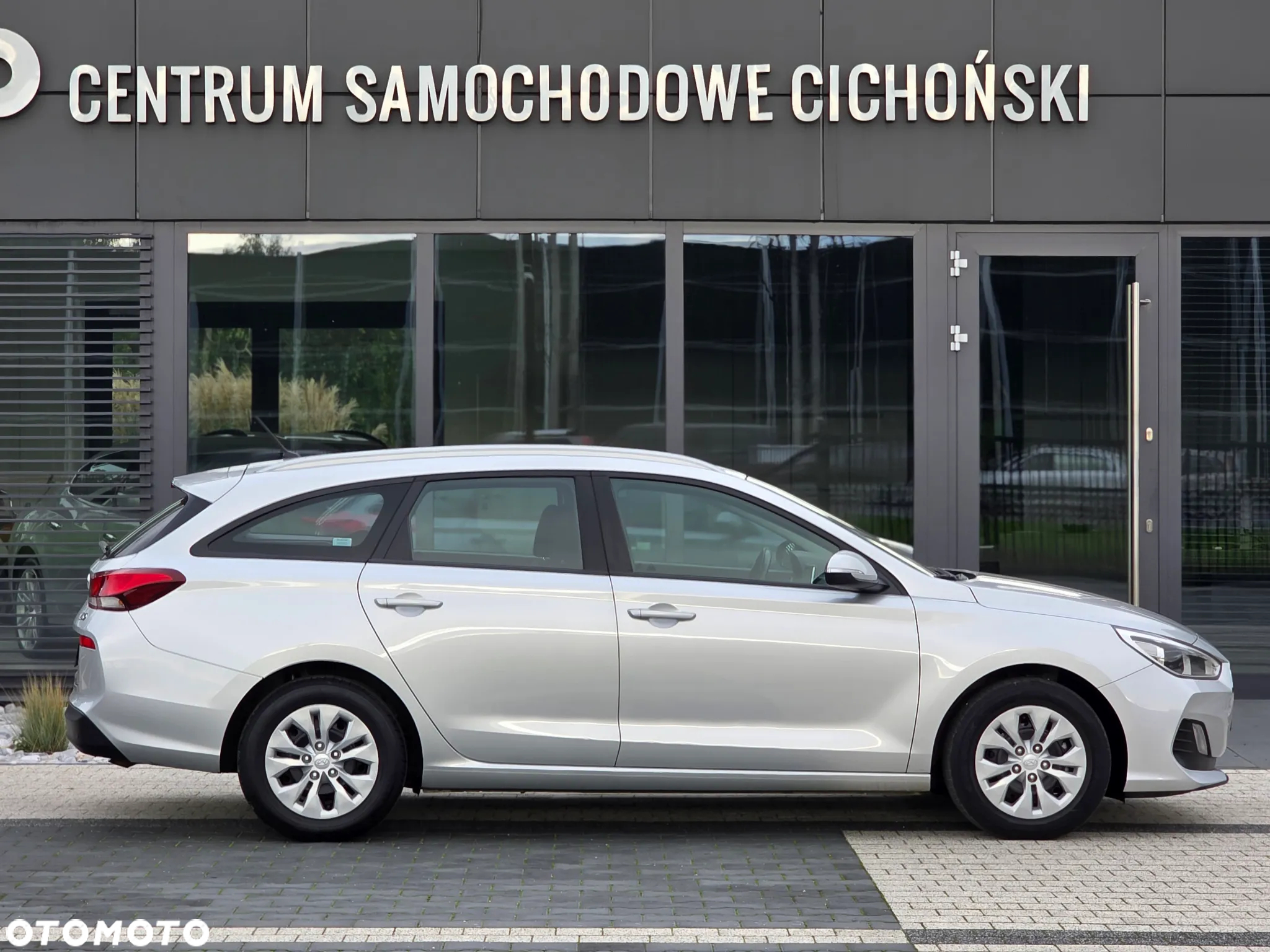 Hyundai i30 1.6 D Comfort - 9