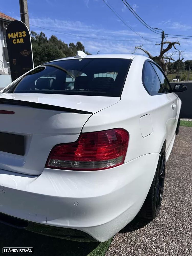 BMW 120 d Limited Edition Lifestyle c/ M Sport Pack - 15