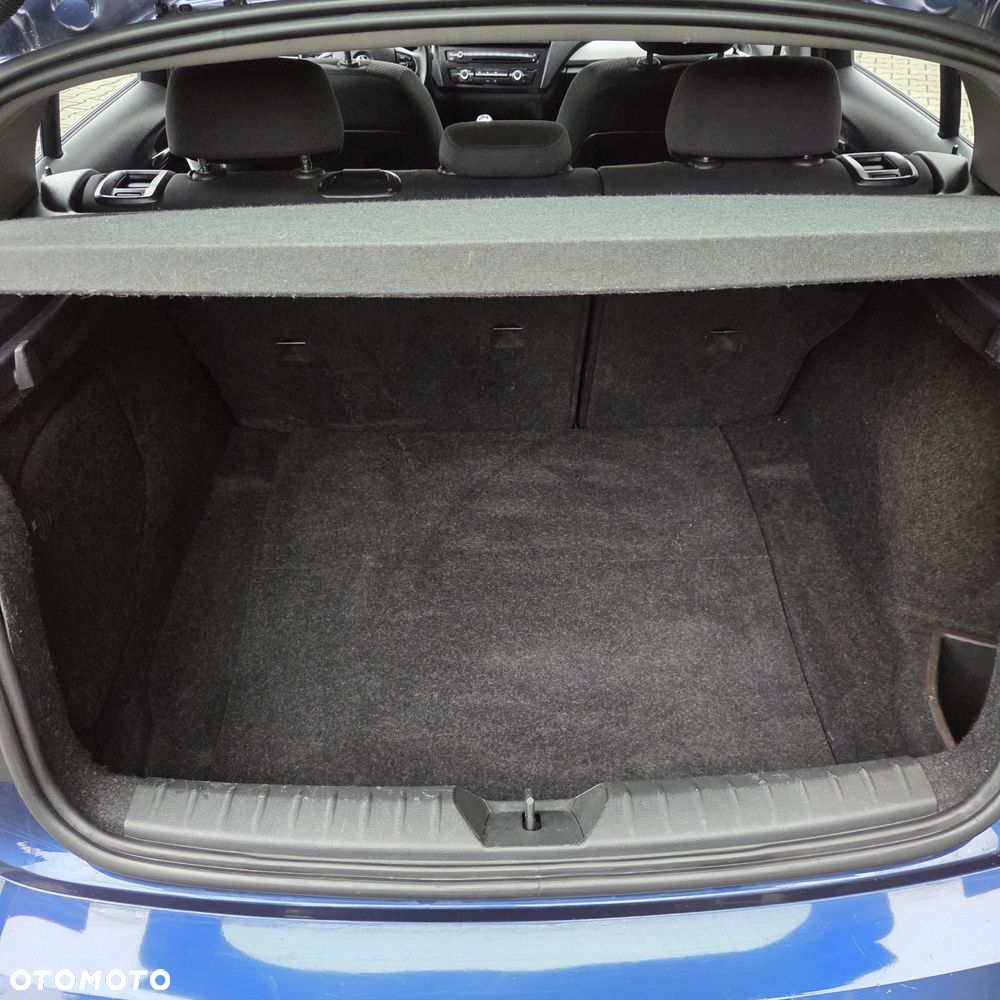 BMW Seria 1 116d DPF - 14