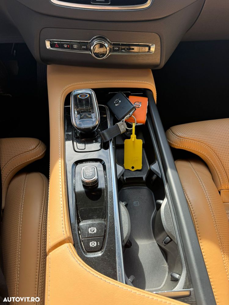 Volvo XC 90 T8 AWD Twin Engine Geartronic Inscription - 16