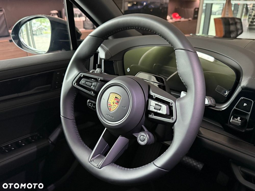 Porsche Cayenne - 27