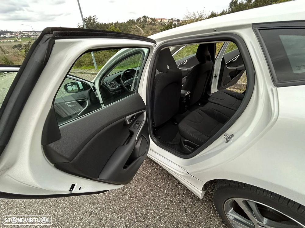 Volvo V40 1.6 D2 Kinetic Eco - 11