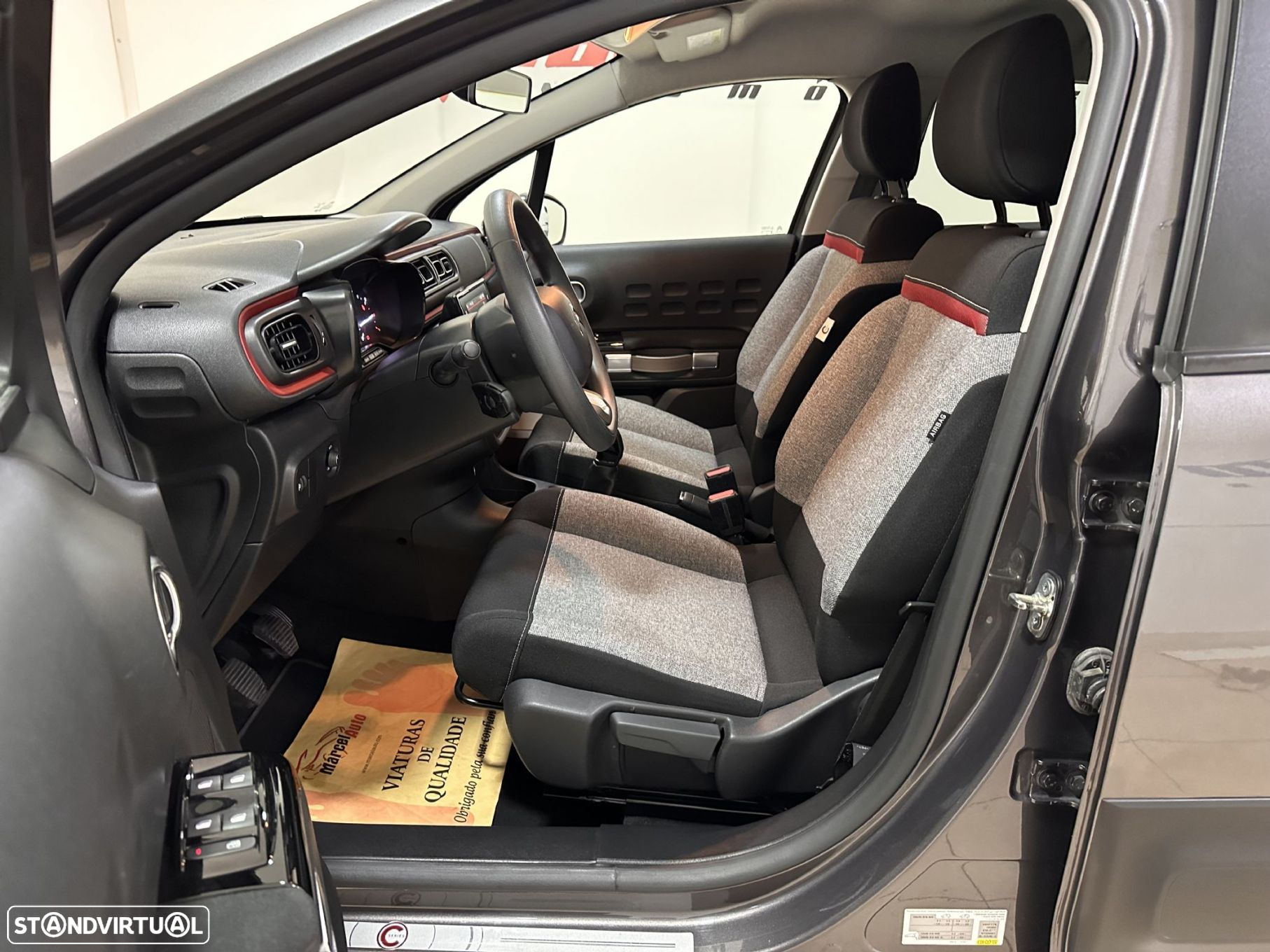 Citroën C3 1.2 PureTech C-Series - 18