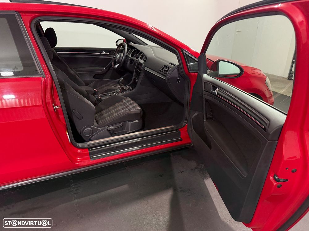 VW Golf 2.0 TSi GTi DSG - 15