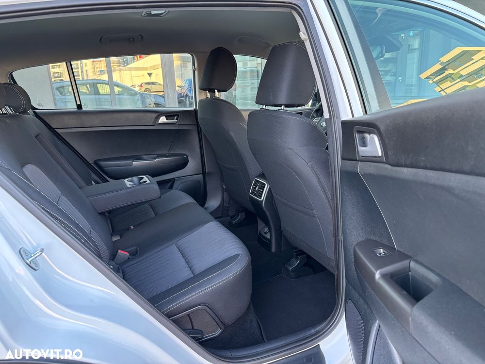 Kia Sportage 1.6 DSL MHEV 7DCT HP 4x2 Classic - 12