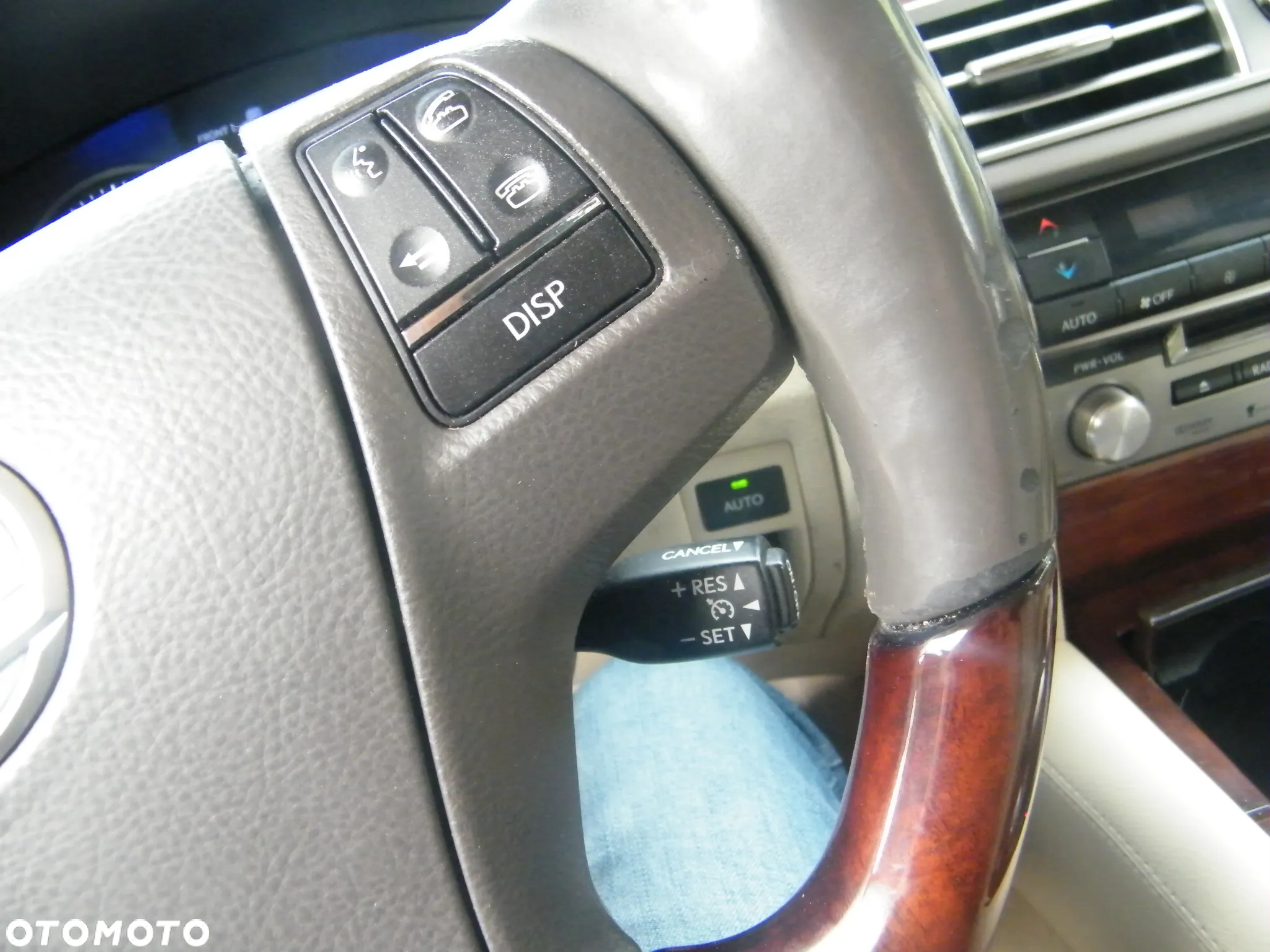 Lexus LS 460 - 35