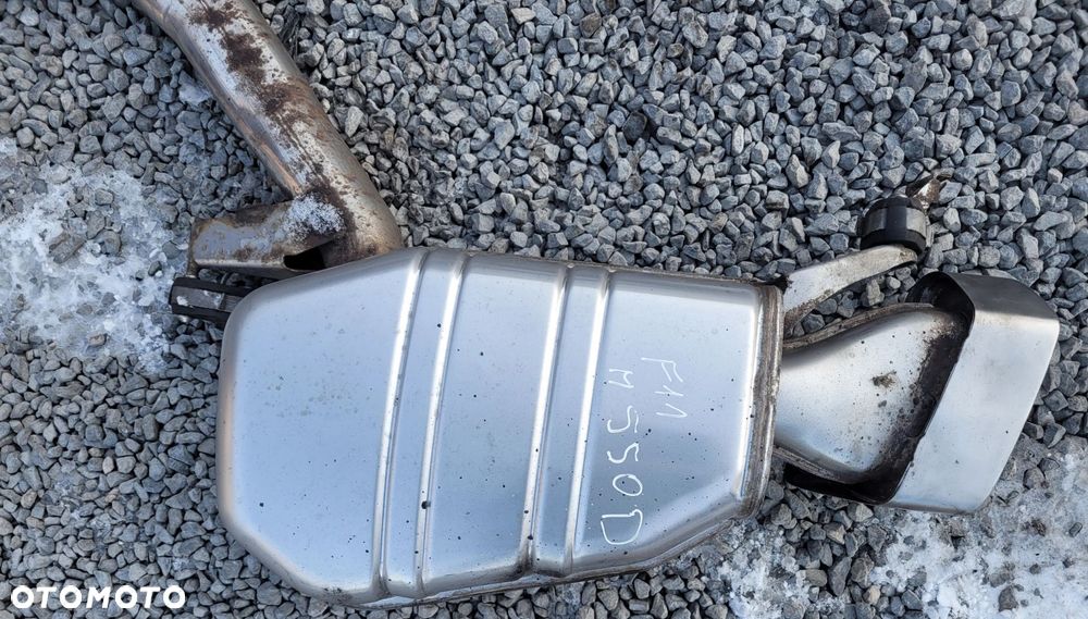 WYDECH TŁUMIK BMW F10 F11 M550D 3.0D N57D30C 8516532 8516535 8518806 - 2