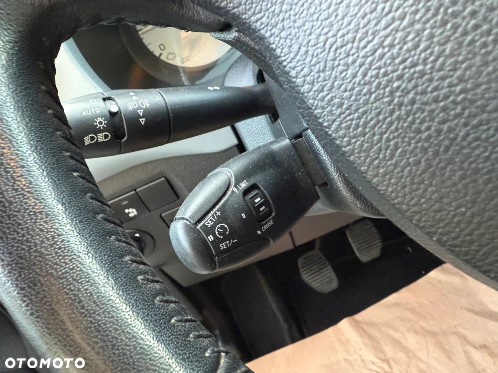 Citroën Berlingo 1.6 VTi Exclusive - 25