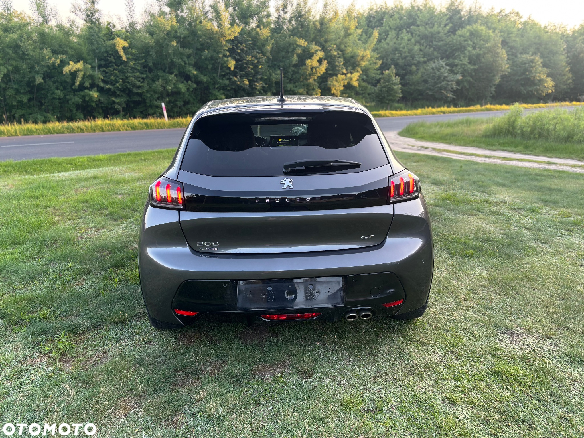 Peugeot 208 1.2 PureTech GT S&S EAT8 - 6
