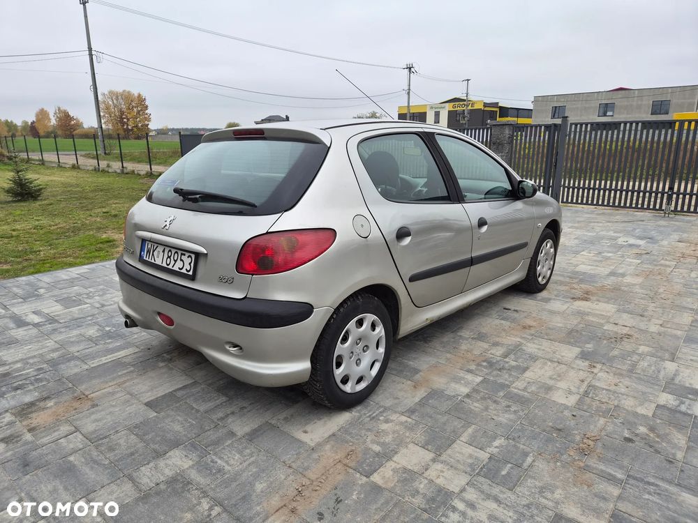 Peugeot 206 2006 photo 4