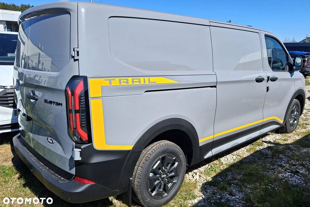 Ford Transit Custom L2H1 320 Zabudowa Brygadowa Trail A8 AWD 2.0 170KM - 6