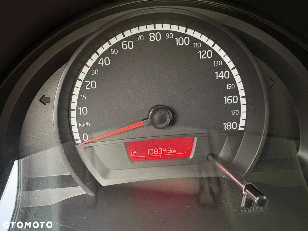 Volkswagen up! - 9