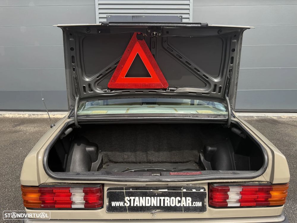 Mercedes-Benz 190 - 20