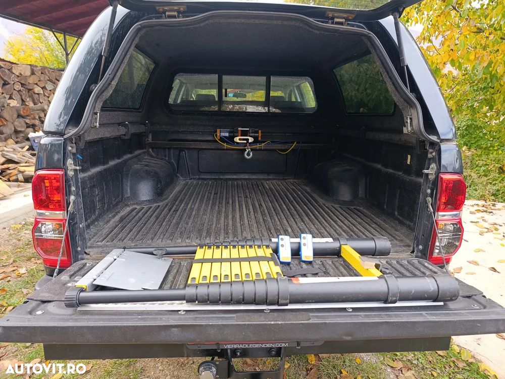 Toyota Hilux - 5