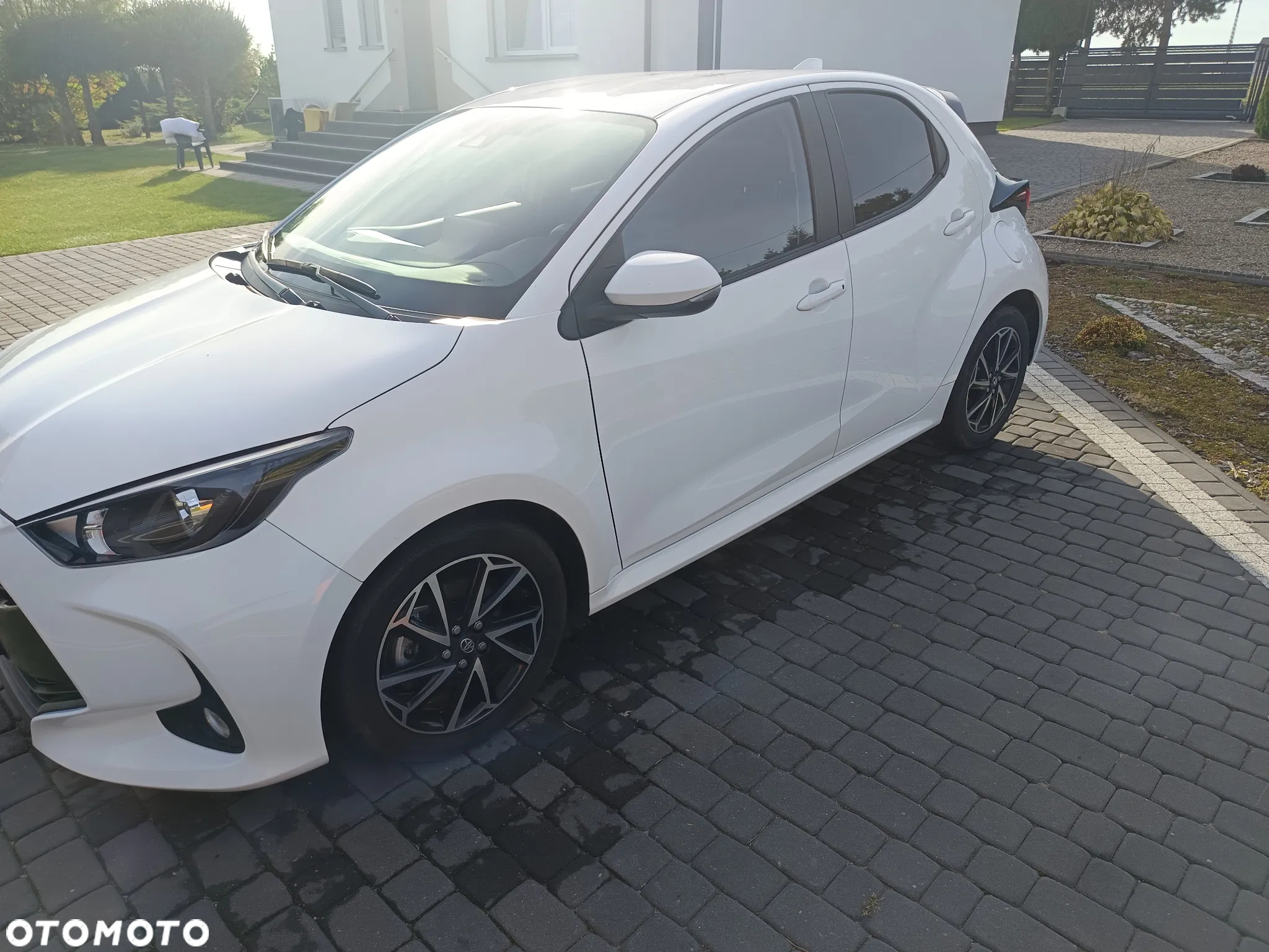 Toyota Yaris Hybrid 1.5 Comfort - 2