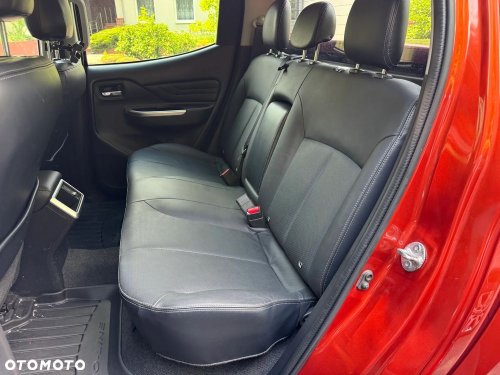 Mitsubishi L200 2.2 d DC Instyle Plus - 23