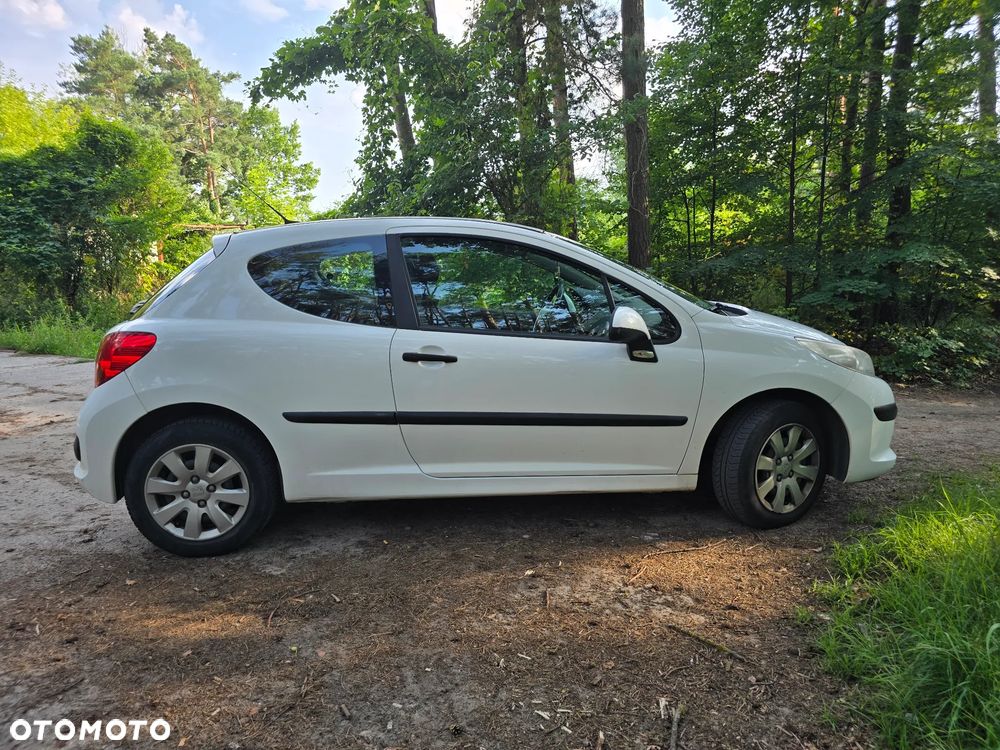 Peugeot 207 - 6