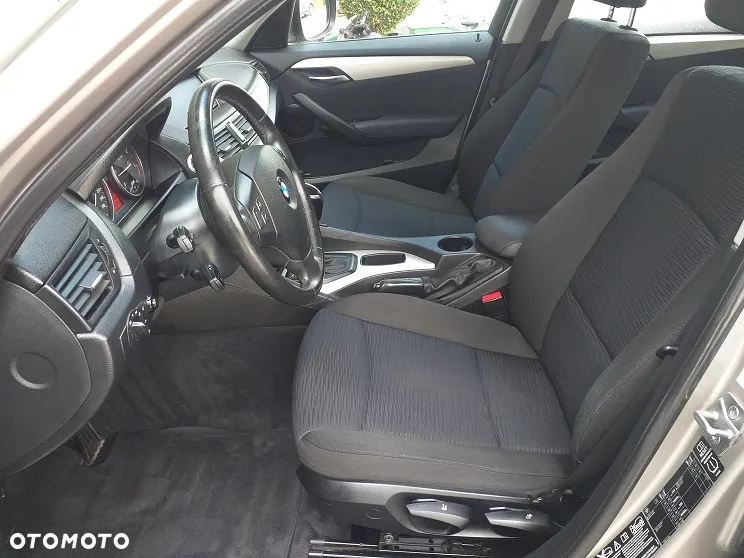 BMW X1 xDrive20d xLine - 17