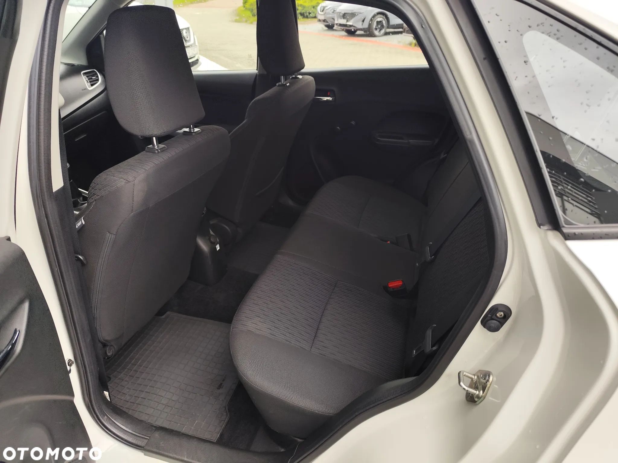 Suzuki Baleno 1.2 Premium - 10