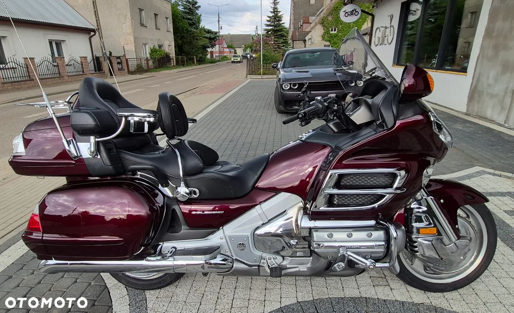 Honda GL - 10