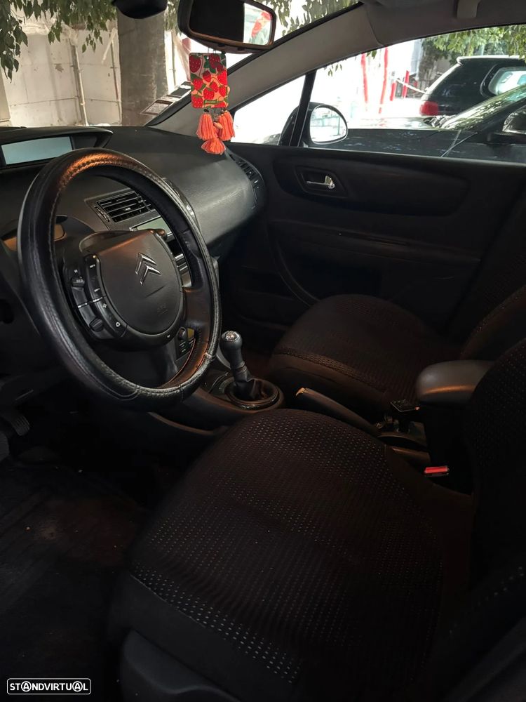 Citroën C4 1.6 HDi 110 SX - 9