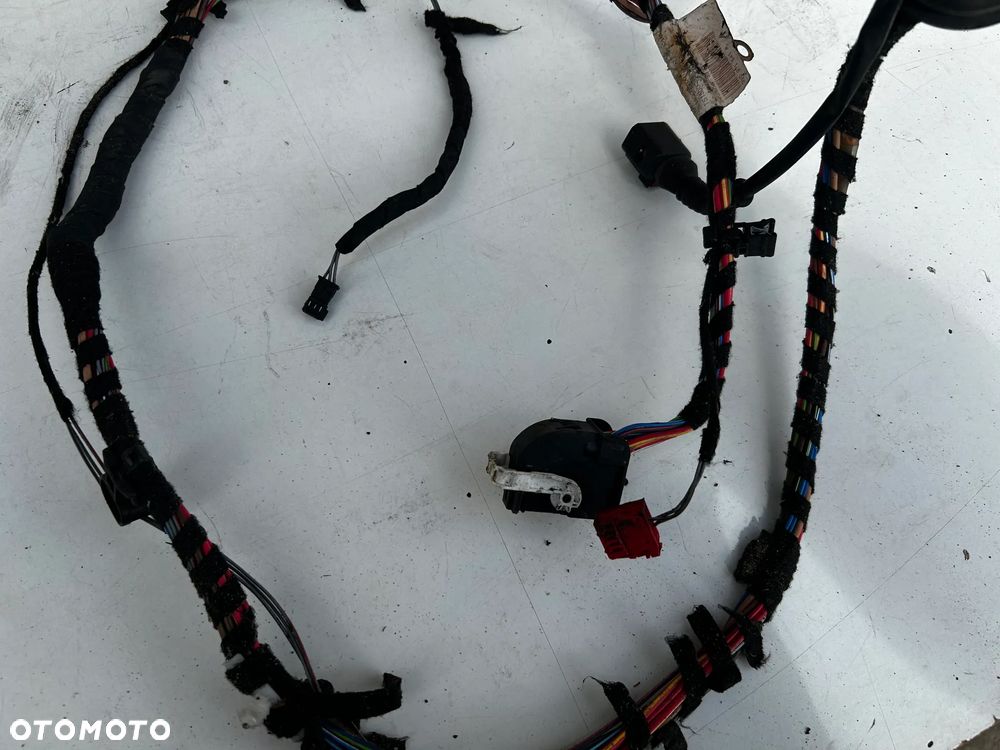 SKODA SUPERB III 3 KOMBI HAK HOLOWNICZY 3V9803881A - 2