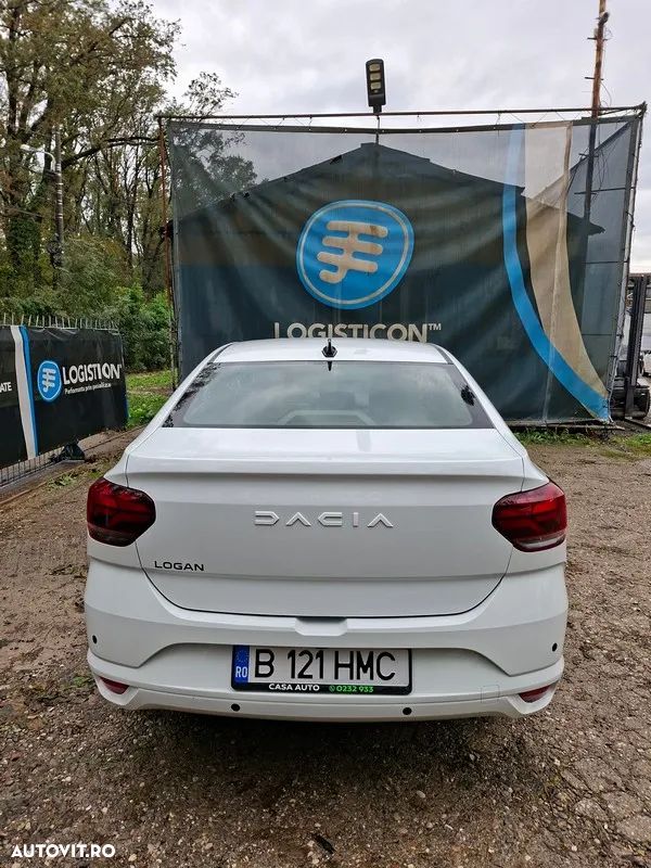 Dacia Logan TCe 90 Essential - 4