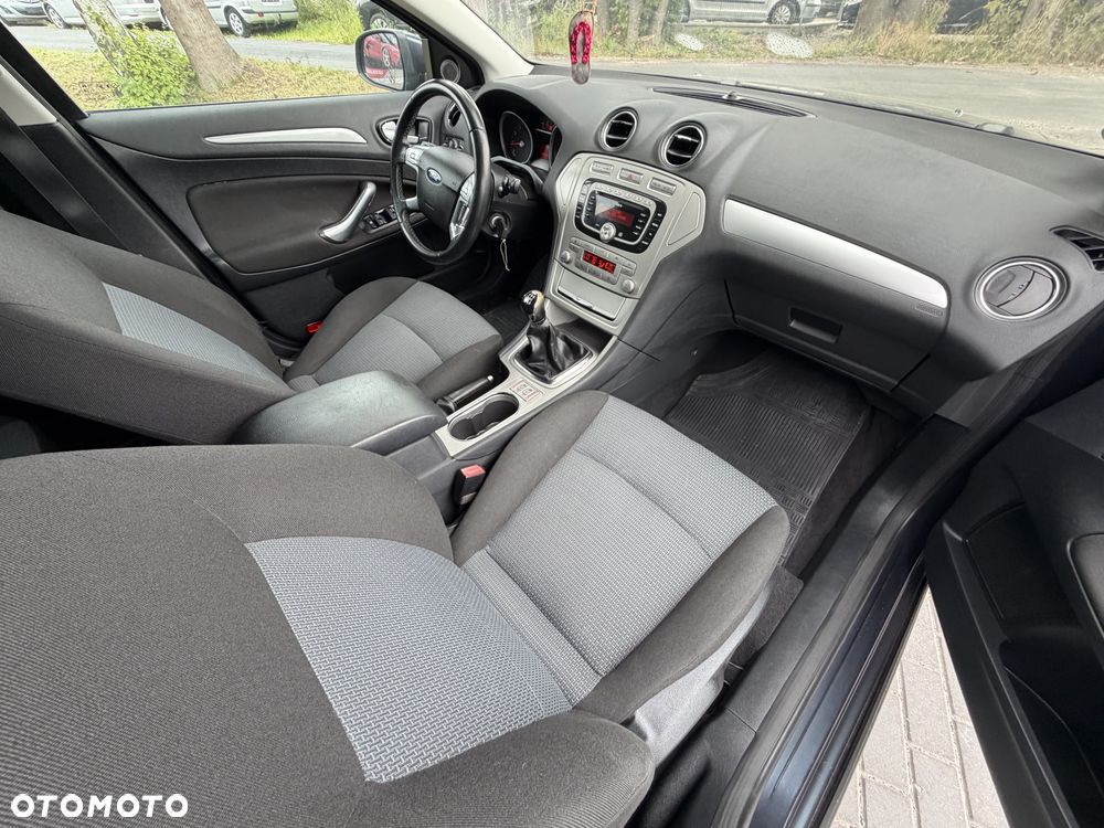 Ford Mondeo - 7