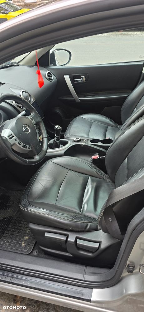 Nissan Qashqai 2.0 4x4 Tekna - 14