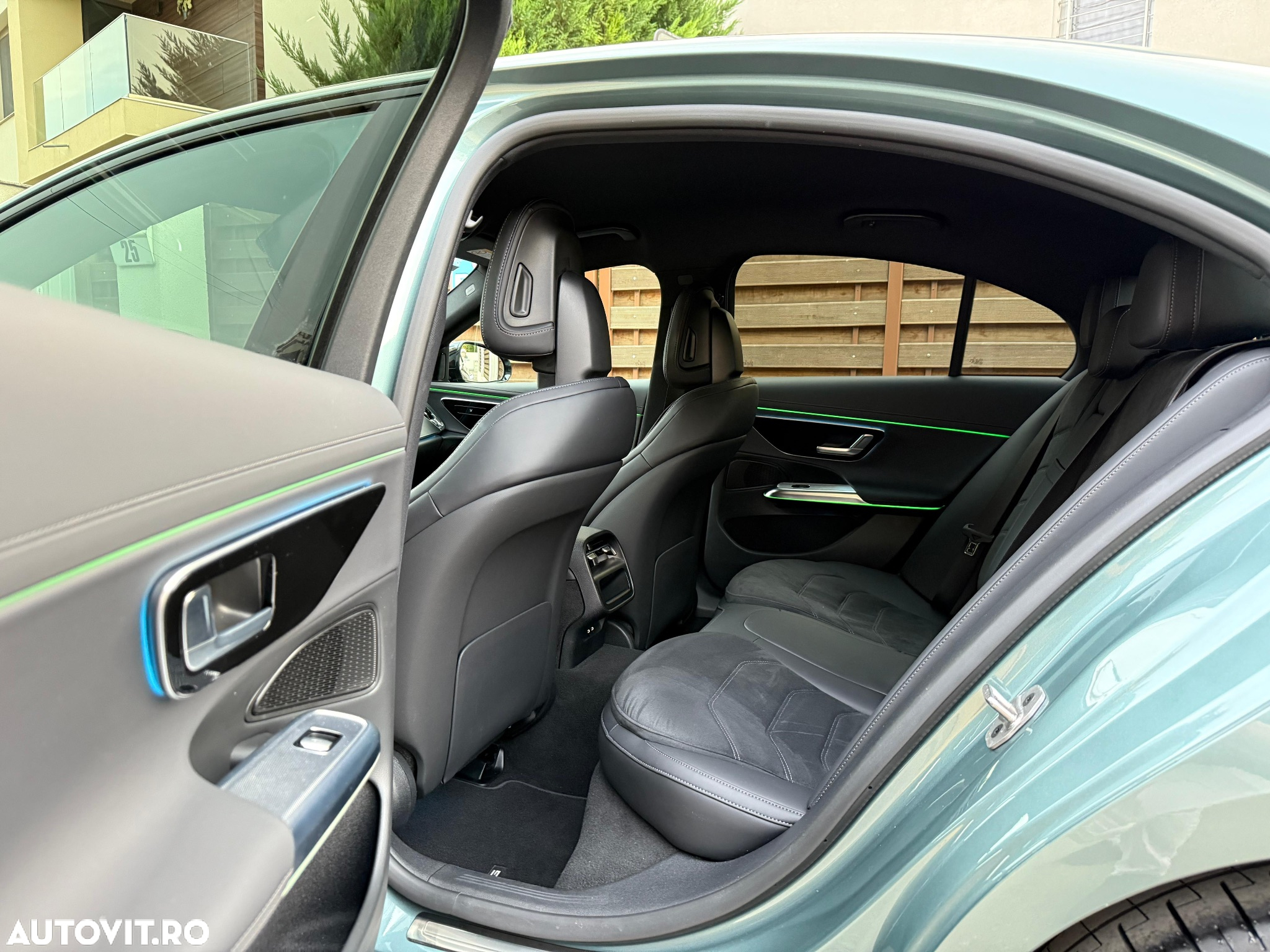Mercedes-Benz E 200 T 9G-TRONIC Edition AMG Line - 21