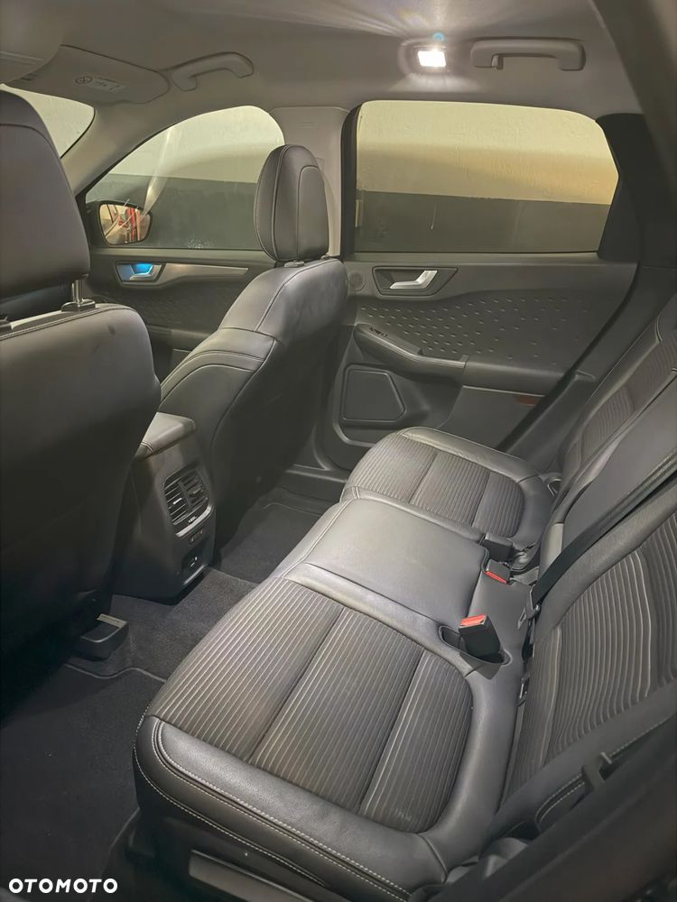 Ford Kuga 1.5 EcoBoost FWD Titanium X - 23