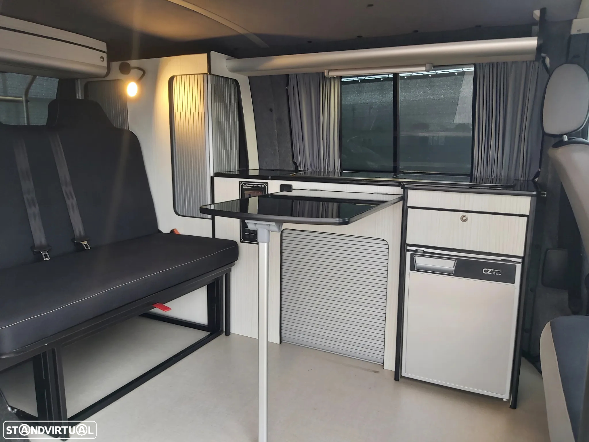 VW California T4 2.5 TDI-California-Campervan - 15