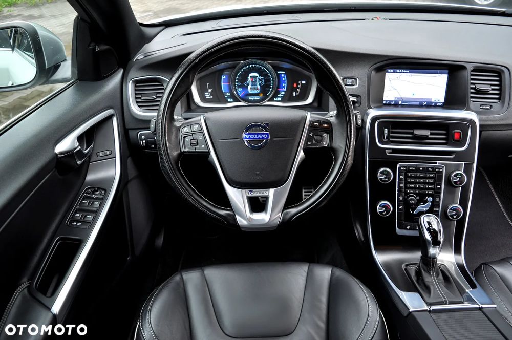 Volvo V60 T5 Geartronic Powershift RDesign - 30