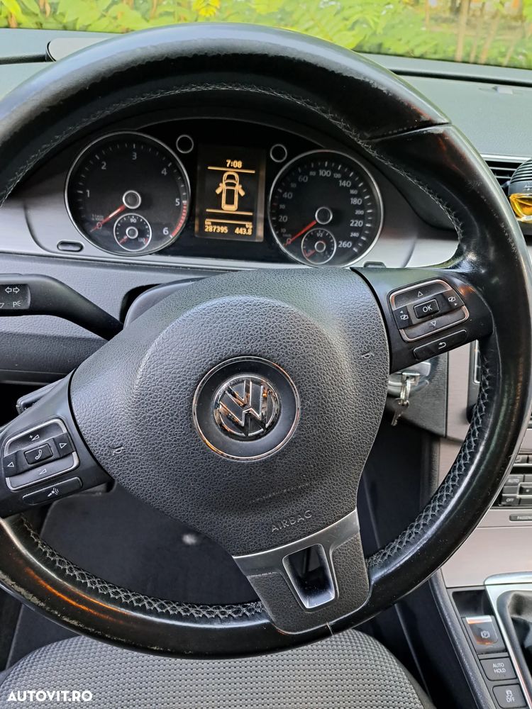 Volkswagen Passat 2.0 TDI Comfortline - 3
